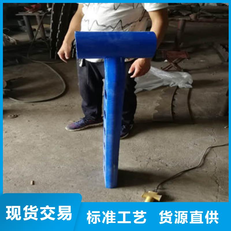 防撞立柱,公路护栏质量优价格低好产品有口碑