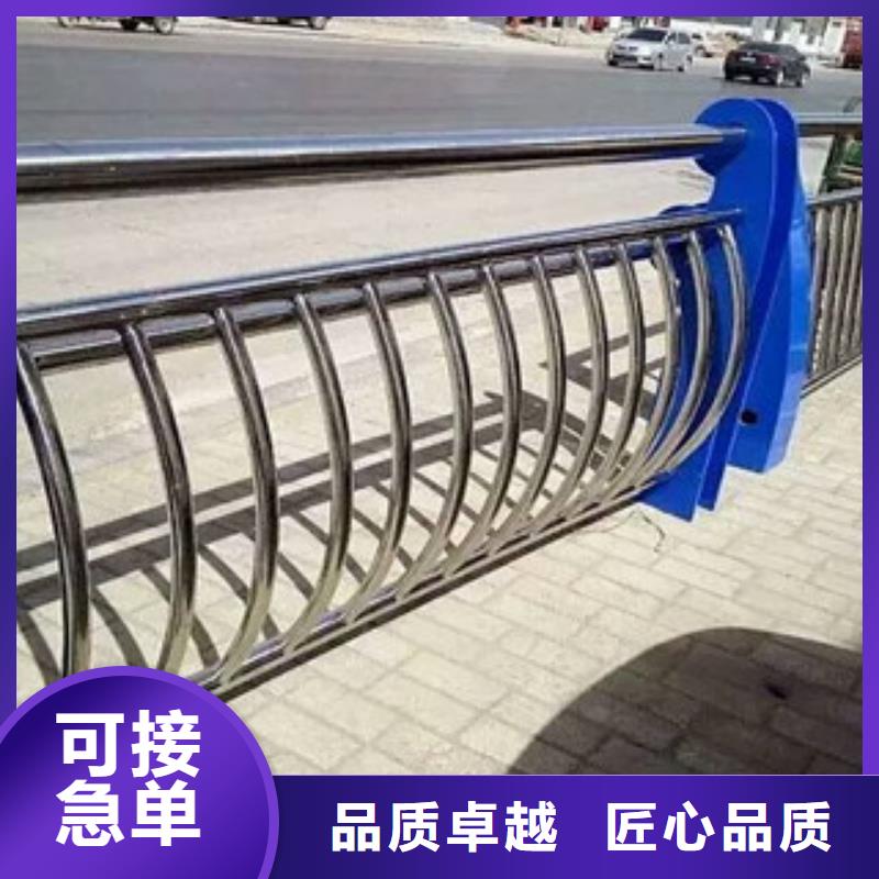 景观木纹护栏道路防撞护栏匠心打造本地制造商