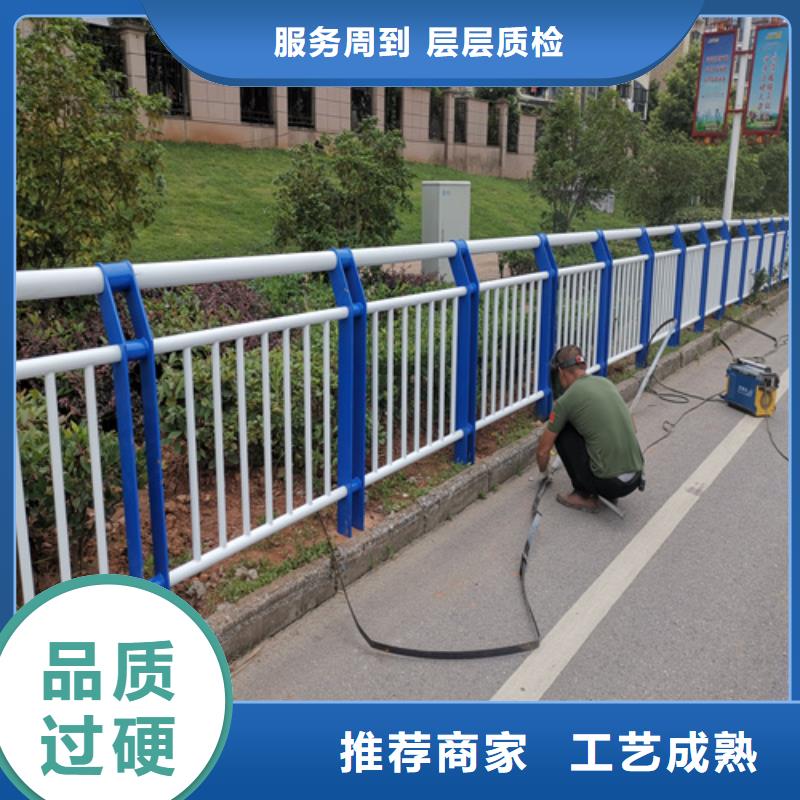 不锈钢复合管防撞护栏,不锈钢绳索护栏检验发货多年行业经验
