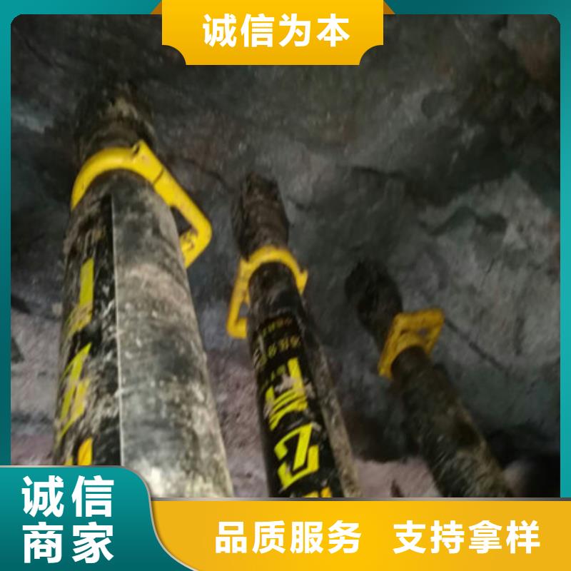 劈裂棒裂石机产品实拍本地货源