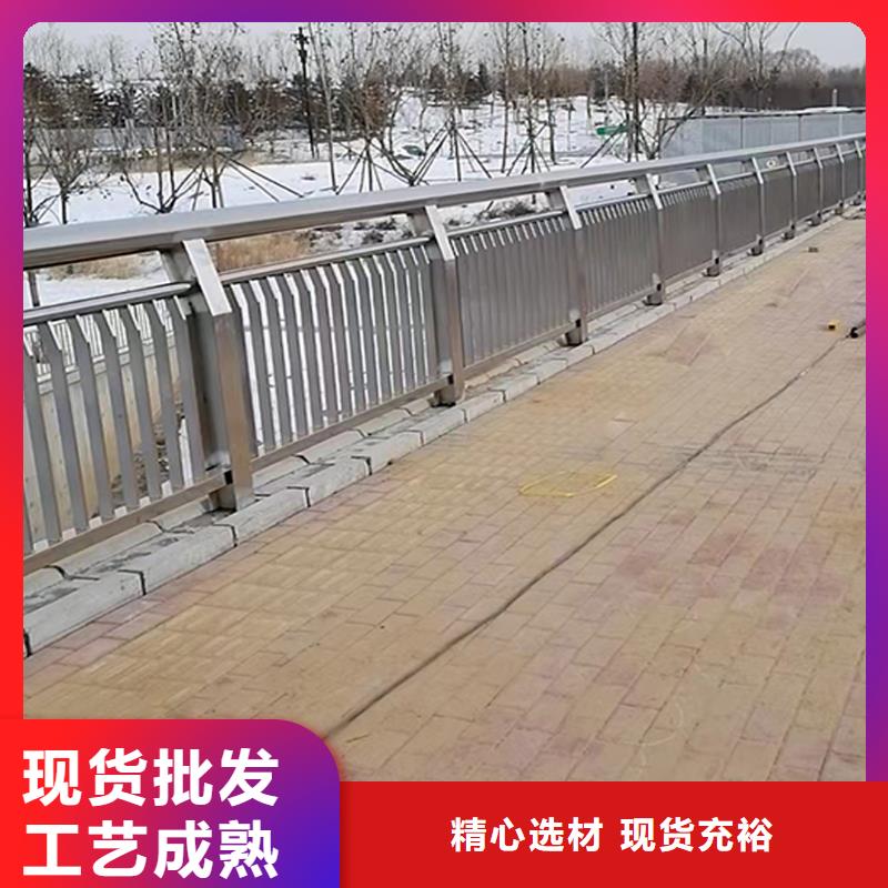 不锈钢灯光栏杆敢与同行比质量好产品有口碑