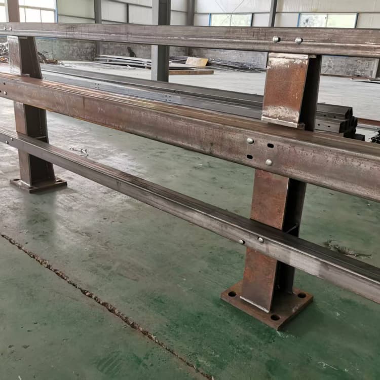 防撞护栏不锈钢复合管护栏源头实体厂商