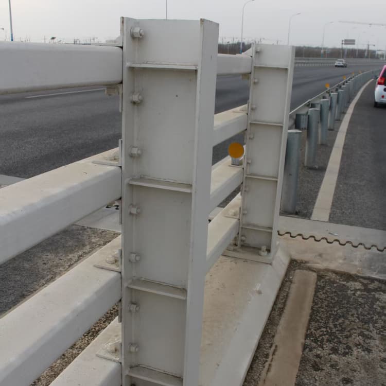 防撞护栏防撞护栏实地大厂