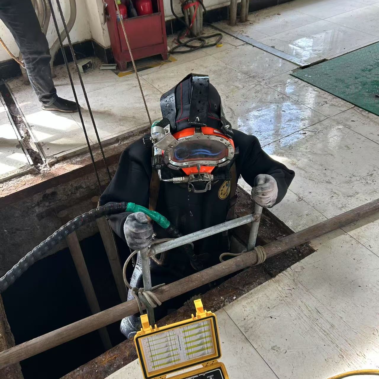 水下切割：水下爆破全程跟踪专业可靠