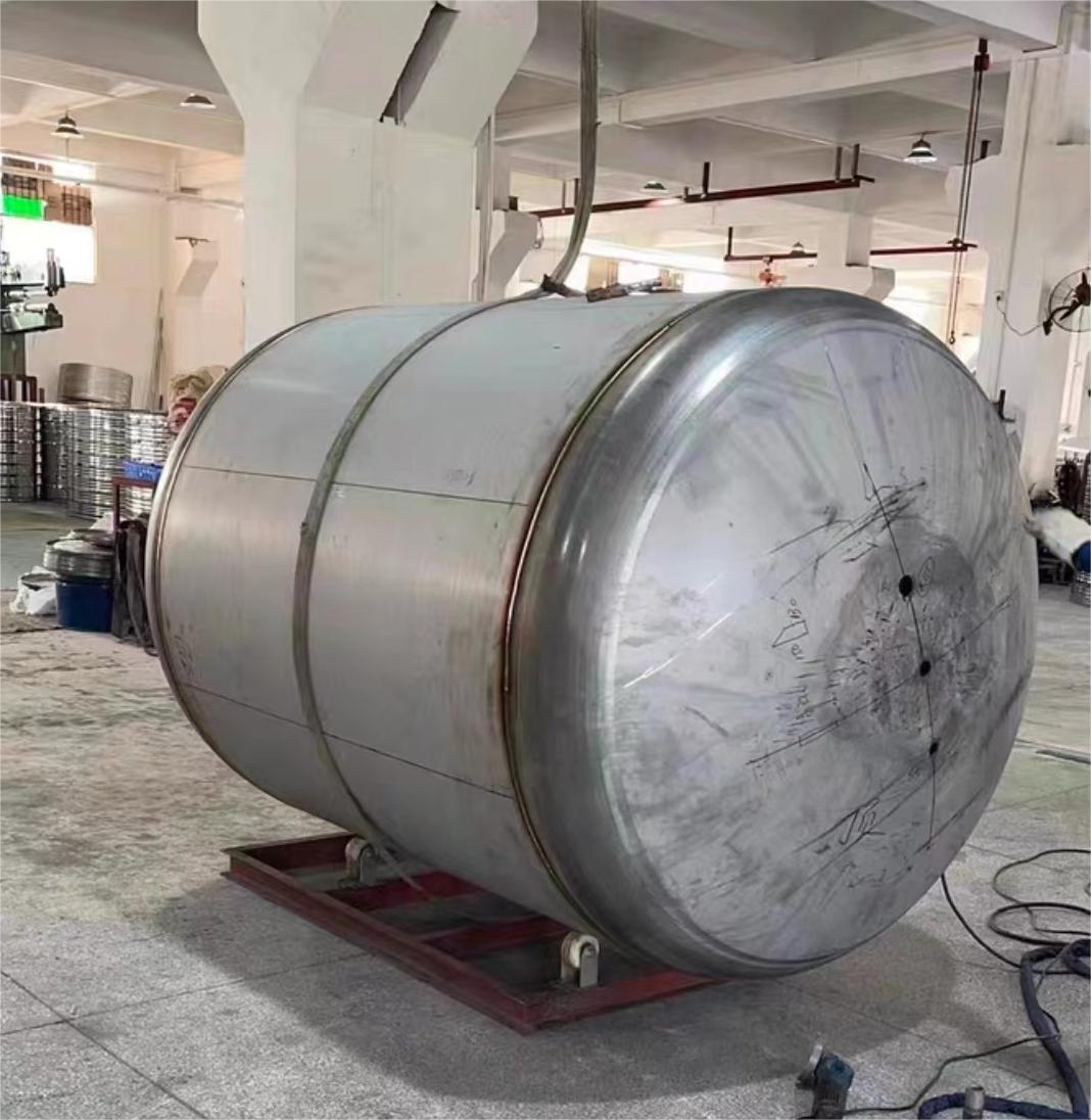 卧式承压保温水箱承诺守信辉煌供水设备有限公司详细参数