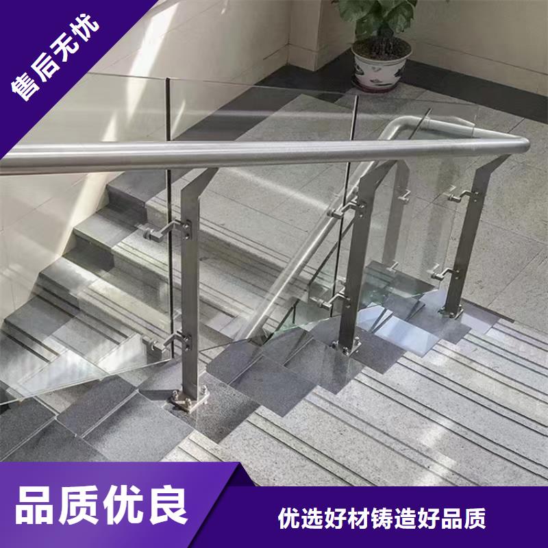 人行道不锈钢仿木灯箱护栏设备精良优选好材铸造好品质