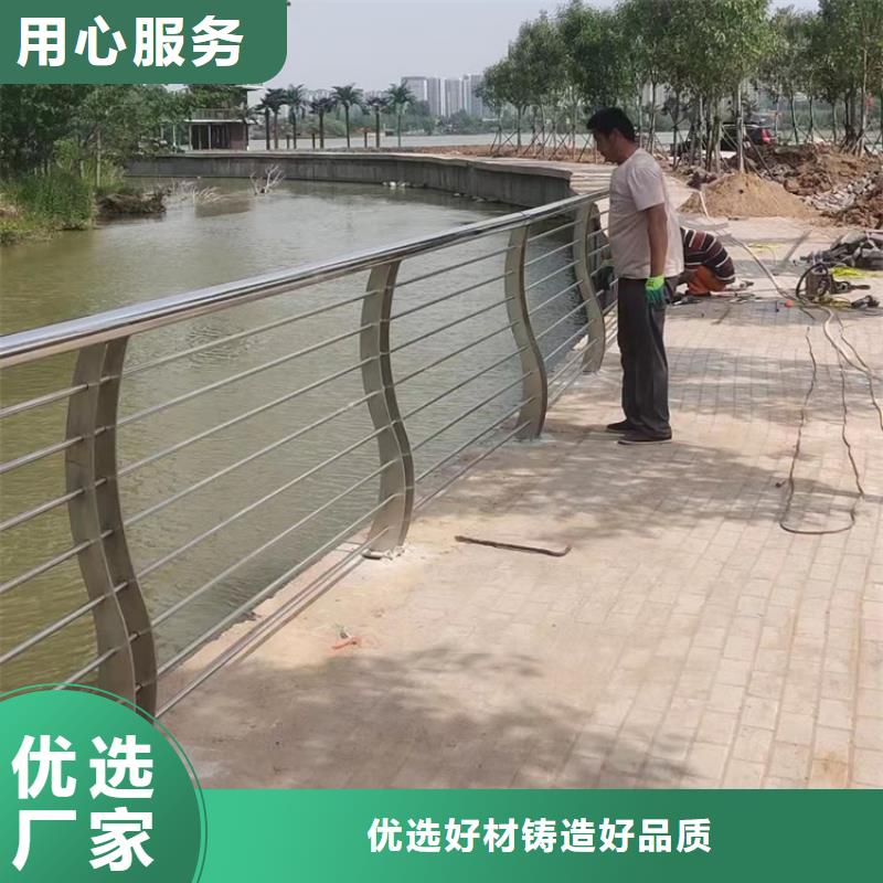 立交桥重型防撞护栏安装快捷精心