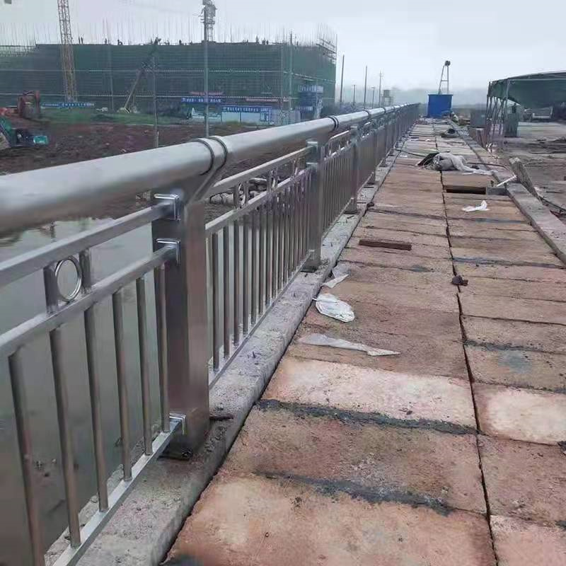 防撞护栏立柱生产制造商同城制造商