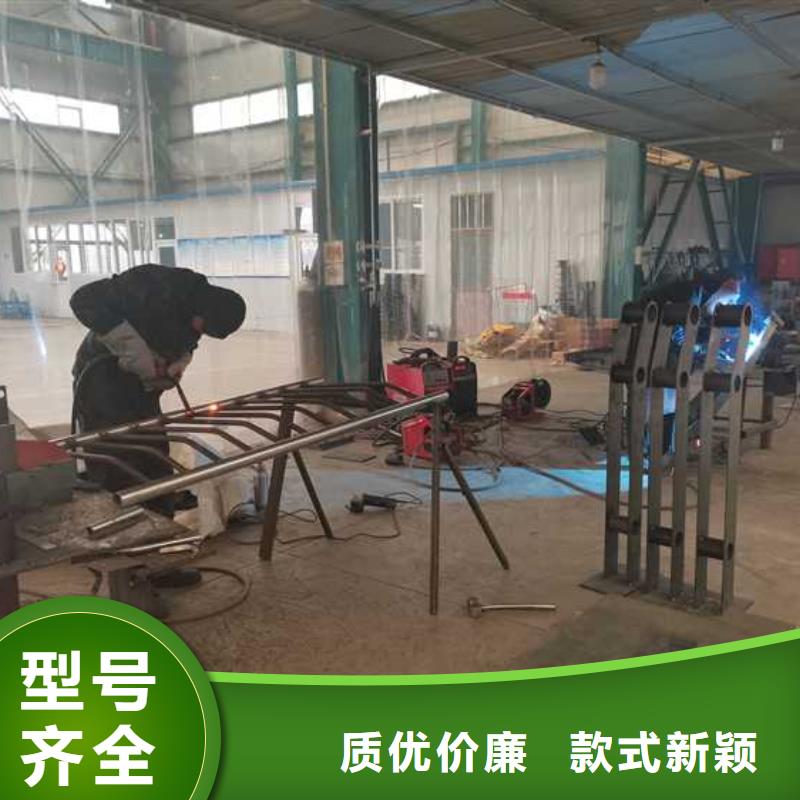 灯光护栏道路隔离栏真实拍摄品质可靠当地经销商