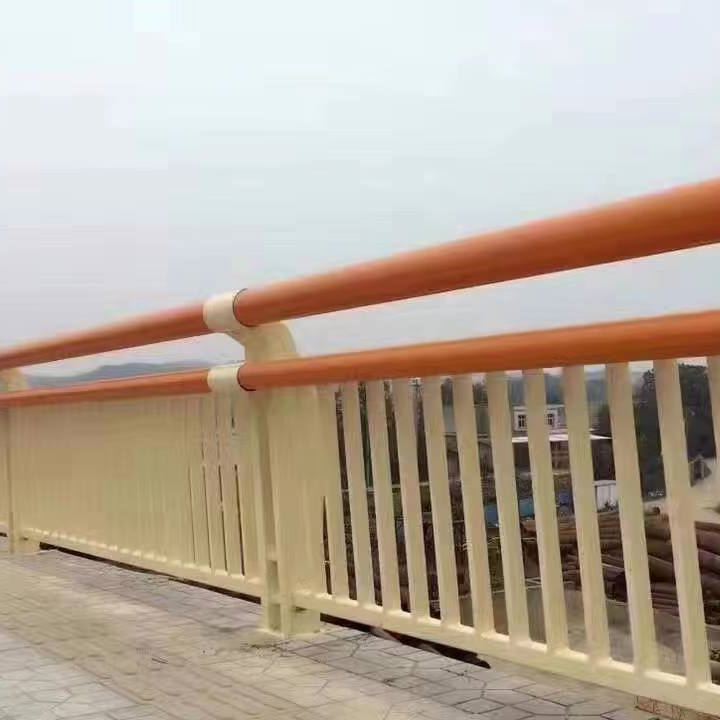 护栏河道护栏好产品不怕比