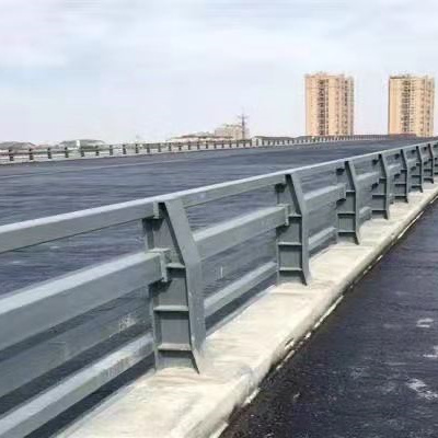 公路防撞护栏造型多样本地生产厂家