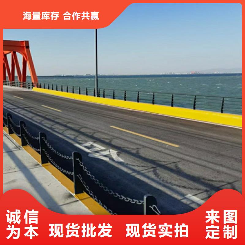 道路护栏山东复合管护栏厂家用心做好细节专业生产厂家