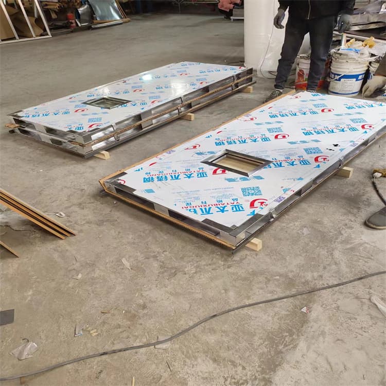 牙科不锈钢铅门货源直供