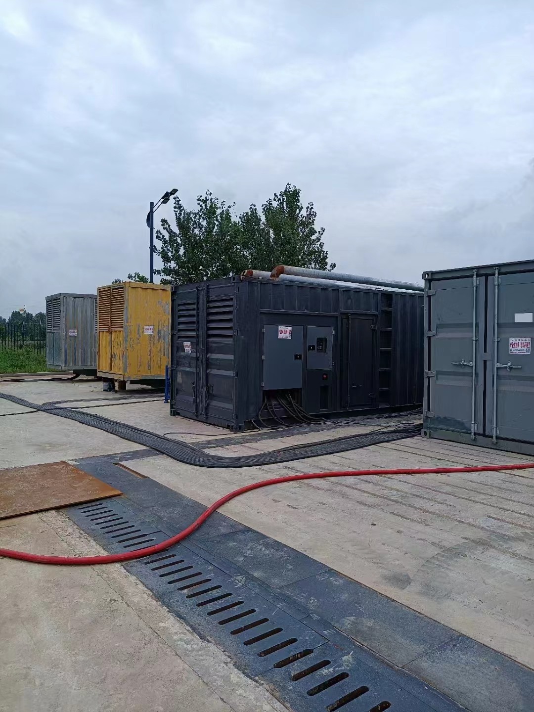 各地区
UPS电源出租【500KW发电机出租】报价底实力公司