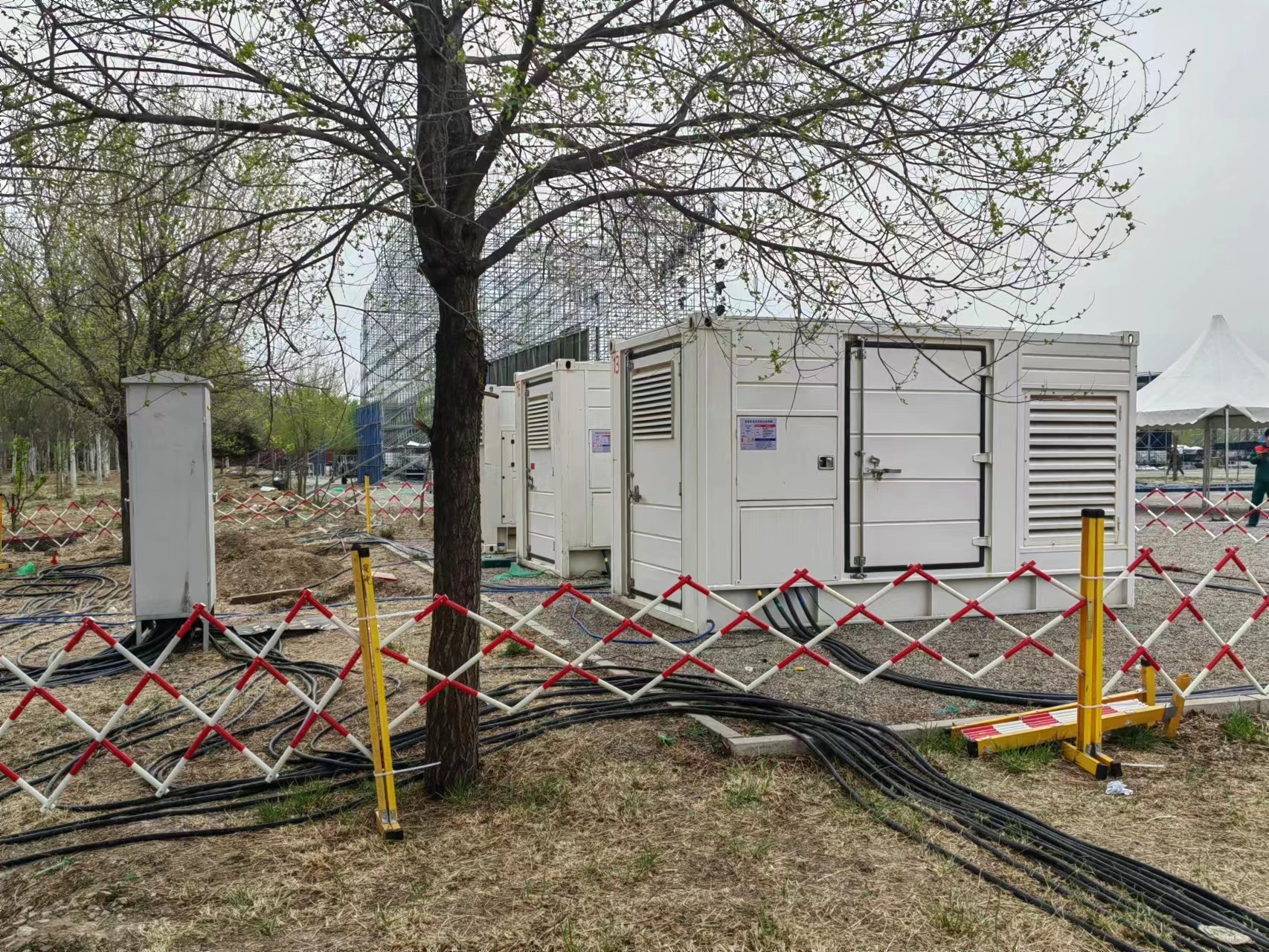 出租300KW发电机【逸尔电力租赁】承接停电缺电限电应急用电工程实力商家