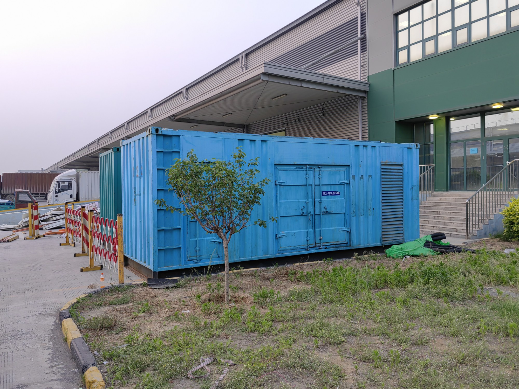 200KW发电机出租租赁400KW发电机电缆线出租UPS电源出租,应急电源车出租全市24小时服务诚信经营