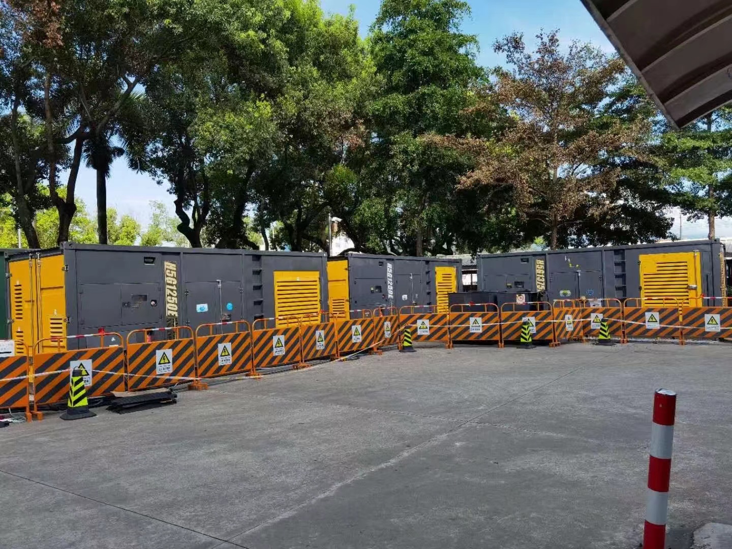​发电机/UPS电源出租租赁（优选公司）500KW/600KW/700KW/800KW发电机出租电话售后保障