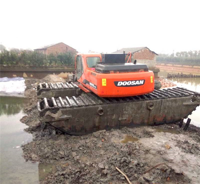 湿地沼泽地挖掘机出租的工作原理