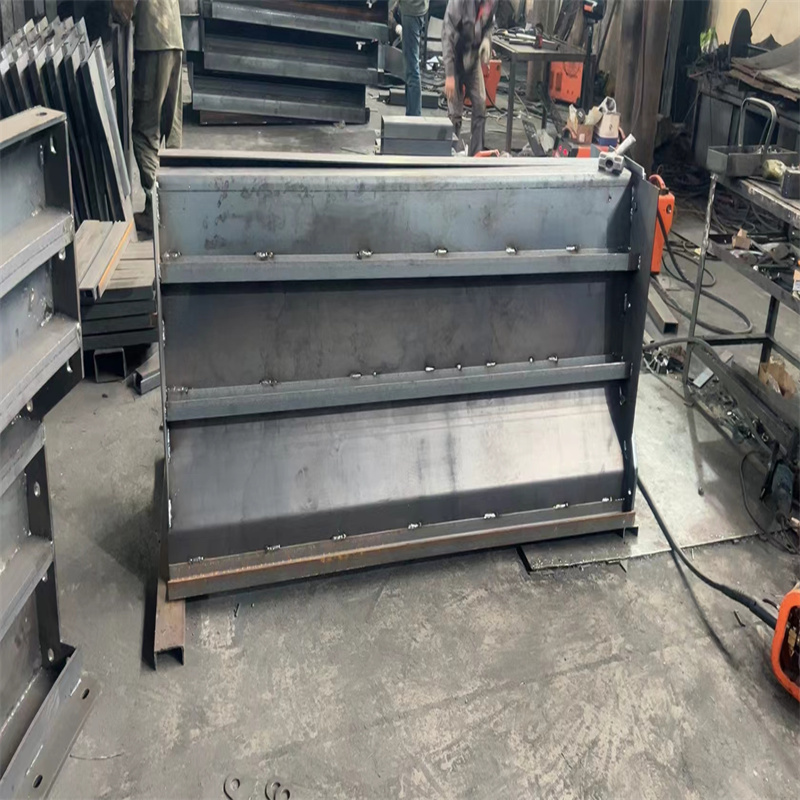 隔离墩模具现浇混凝土模具专业信赖厂家